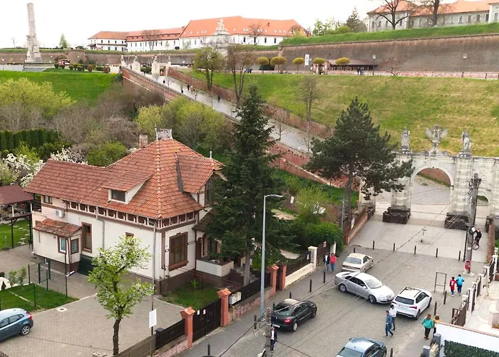 La Poarta Cetatii