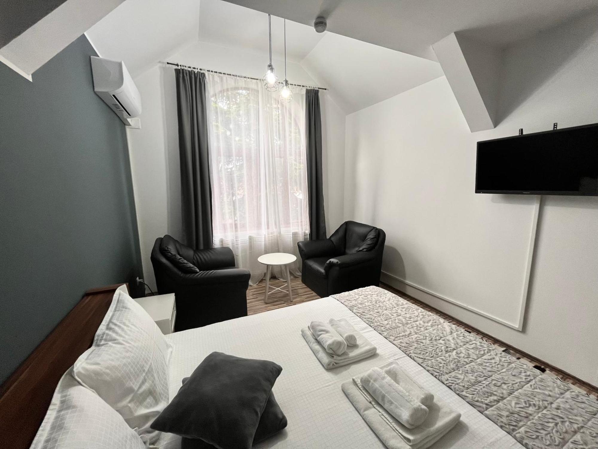 La Poarta Cetatii Villa Alba Iulia